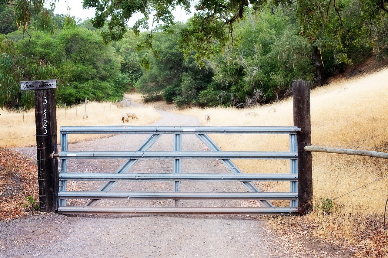 fence gate, rural, gate-553486.jpg